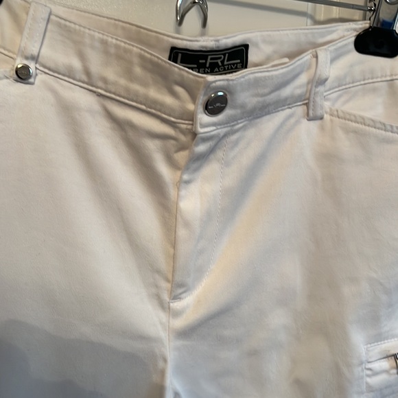 Ralph Lauren Active wear. White shorts size 10. - Picture 2 of 6